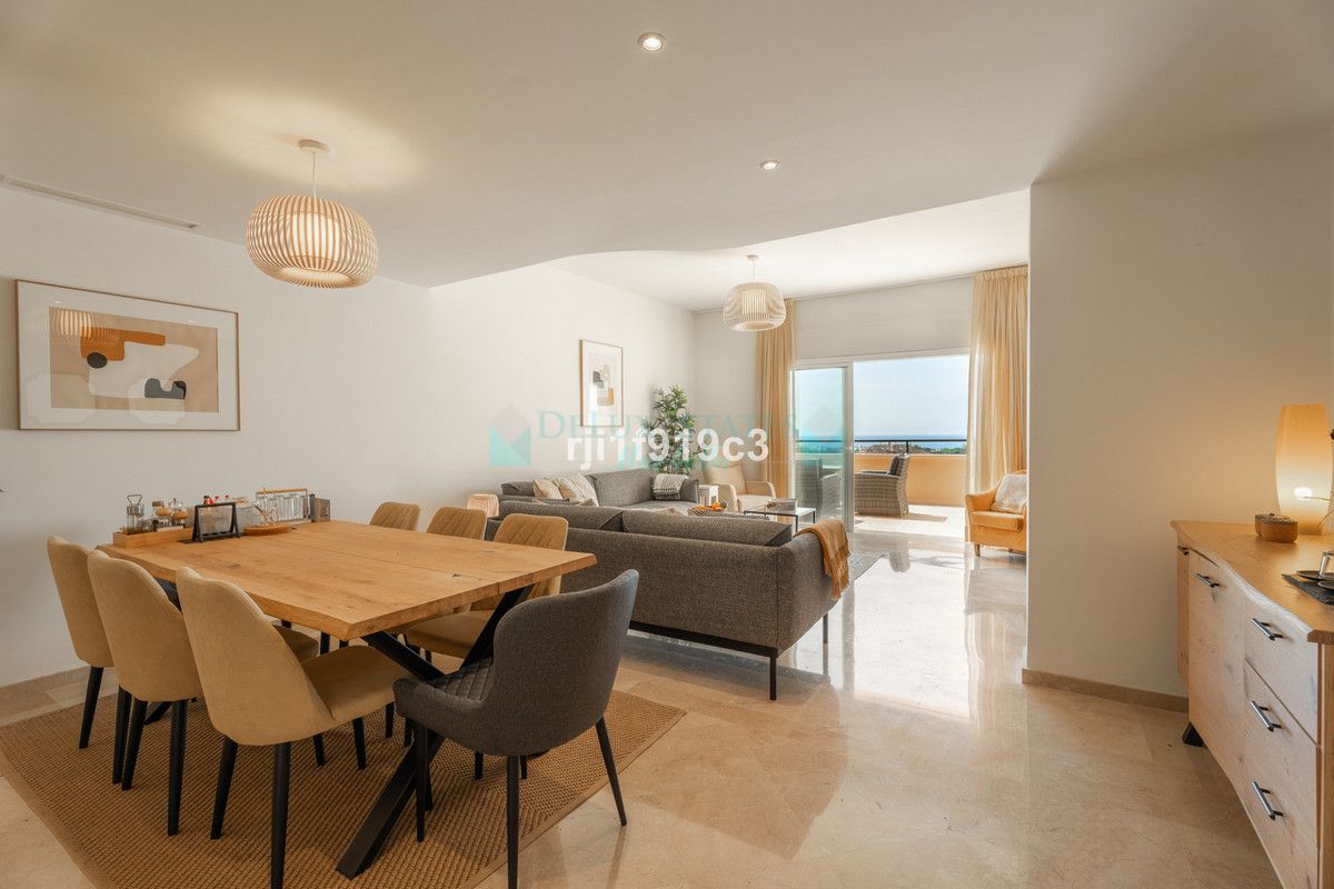 Apartment for sale in Elviria, Marbella East