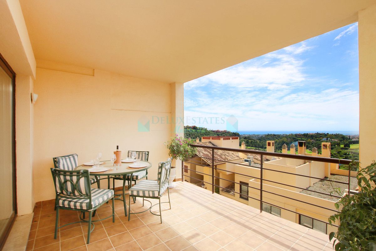 Apartment for sale in Los Arqueros, Benahavis