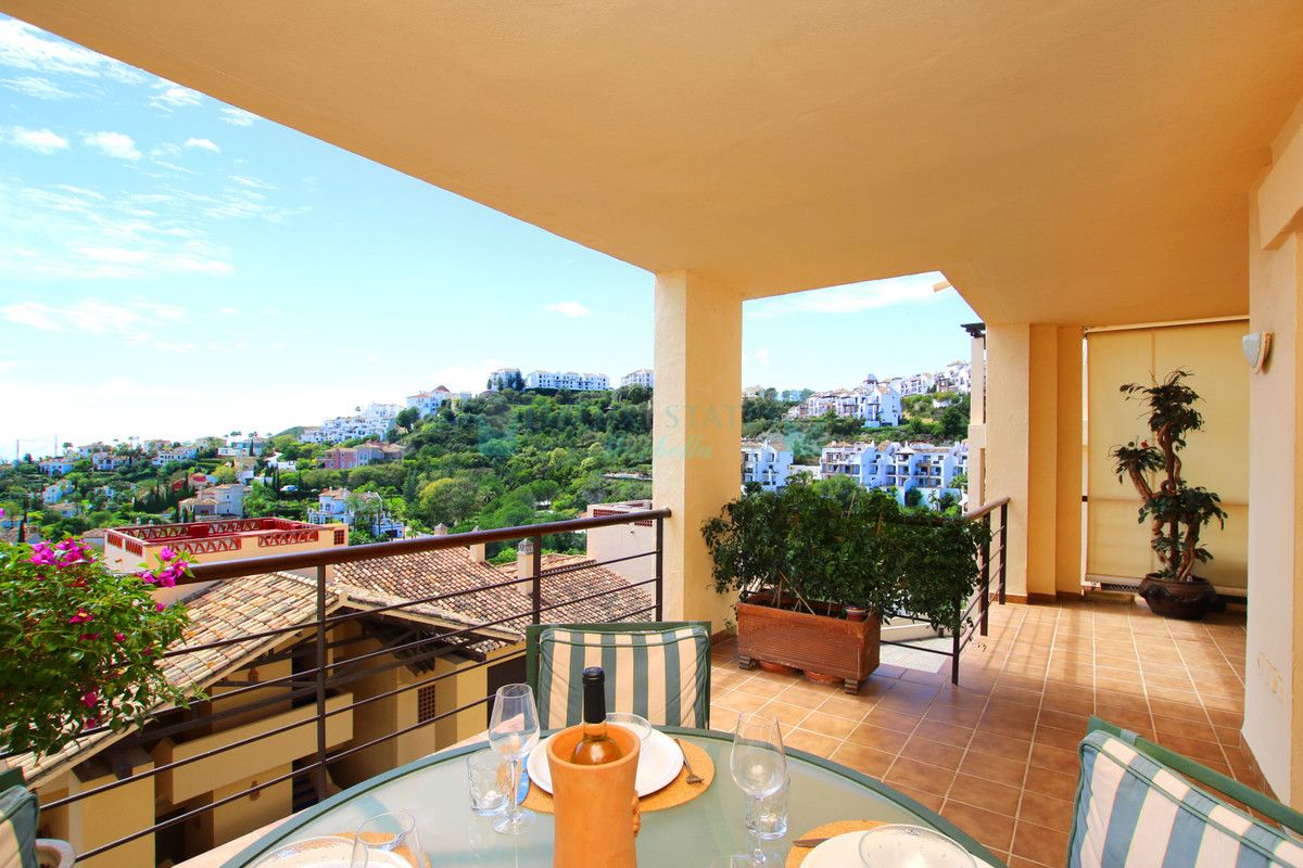 Apartment for sale in Los Arqueros, Benahavis