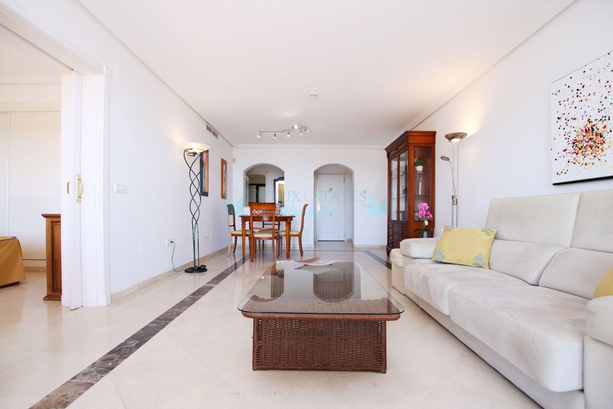 Apartment for sale in Los Arqueros, Benahavis