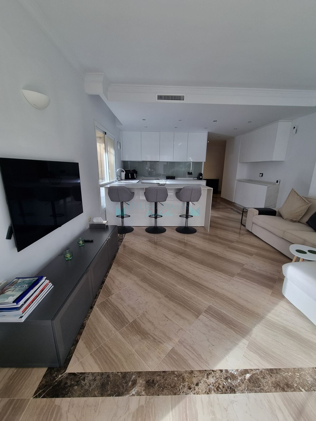 Apartamento Planta Baja en venta en Elviria, Marbella Este