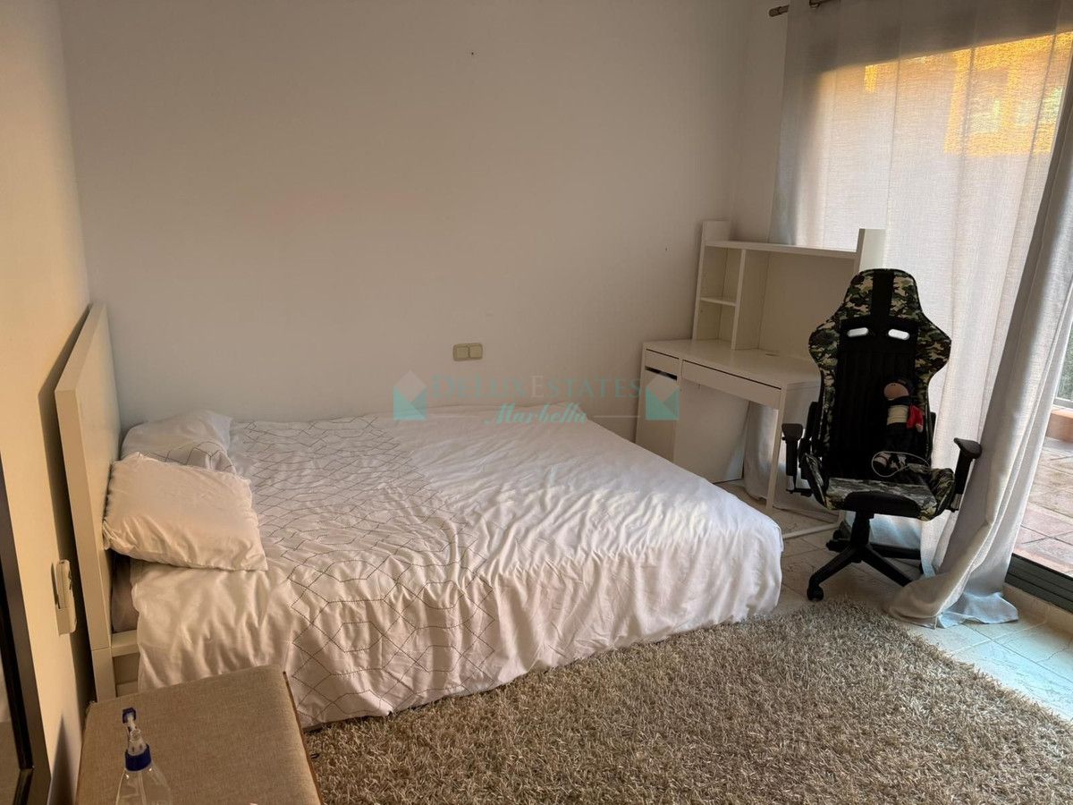 Ático en alquiler en Atalaya, Estepona