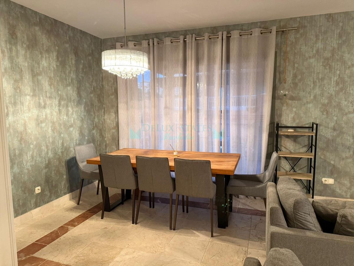 Ático en alquiler en Atalaya, Estepona