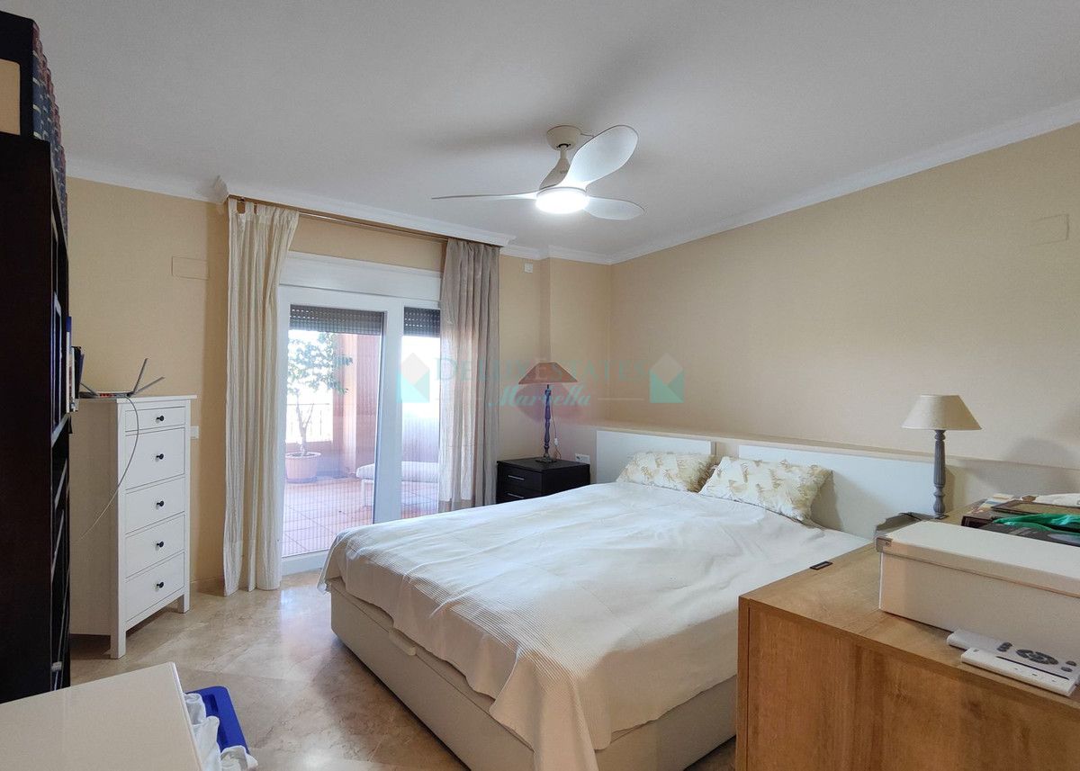 Apartment for sale in La Mairena, Marbella East