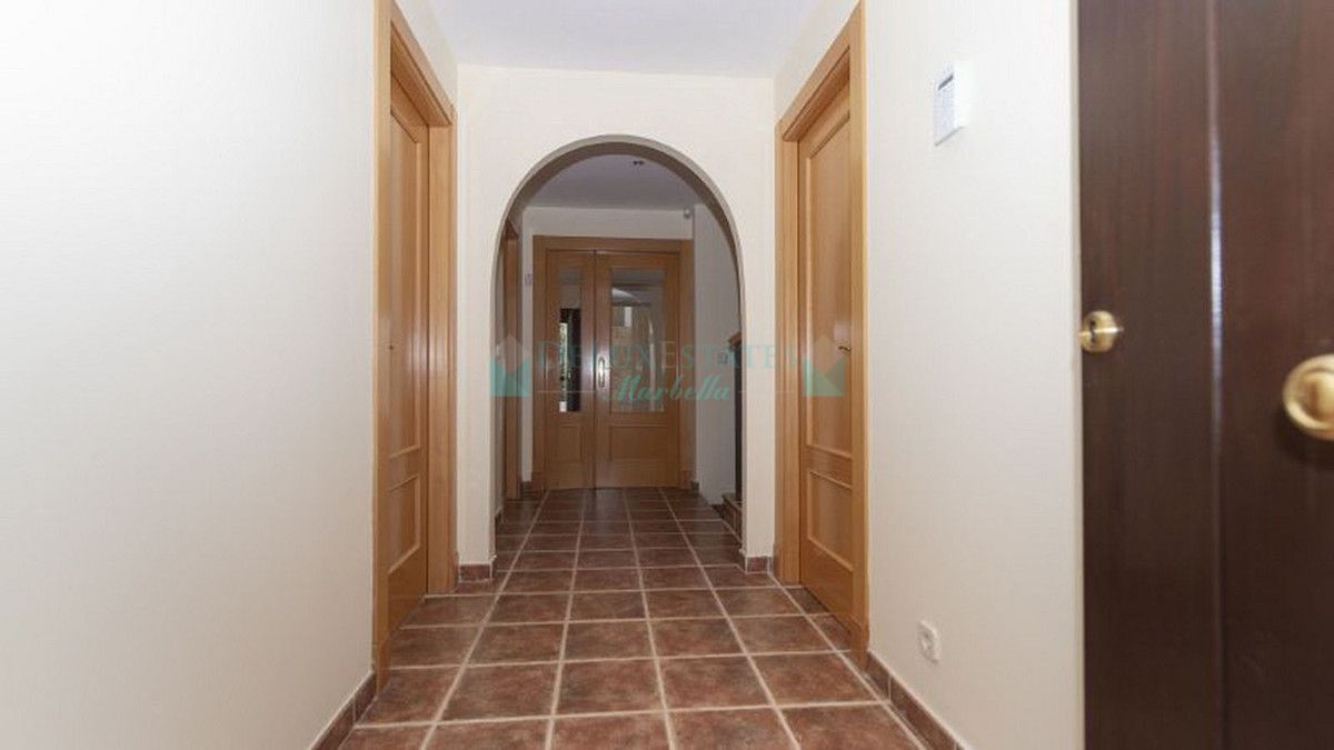 Town House for sale in Atalaya, Estepona