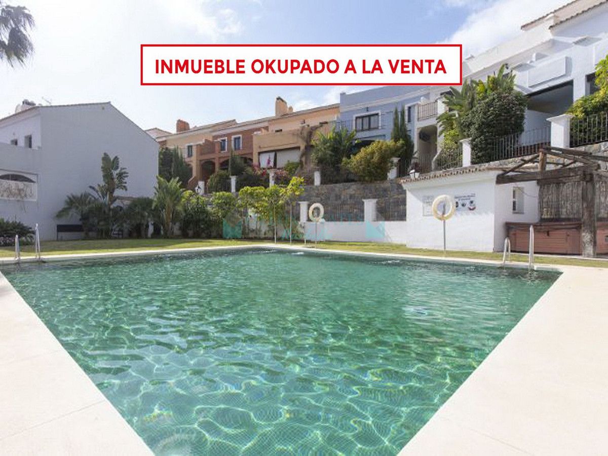 Town House for sale in Atalaya, Estepona