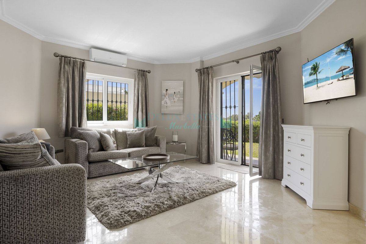 Apartamento Planta Baja en alquiler en La Quinta, Benahavis