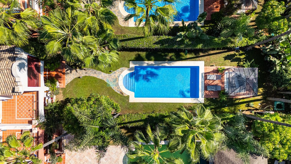 Adosado en alquiler en Nueva Andalucia