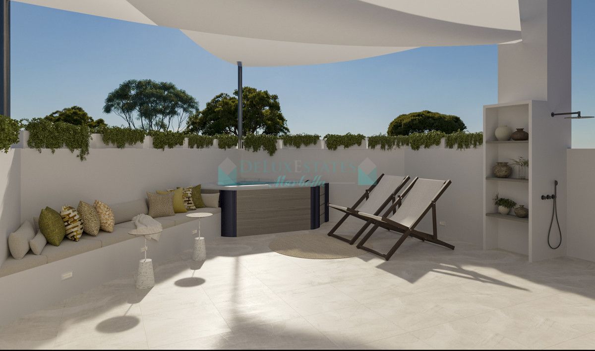 Town House for sale in Nueva Andalucia