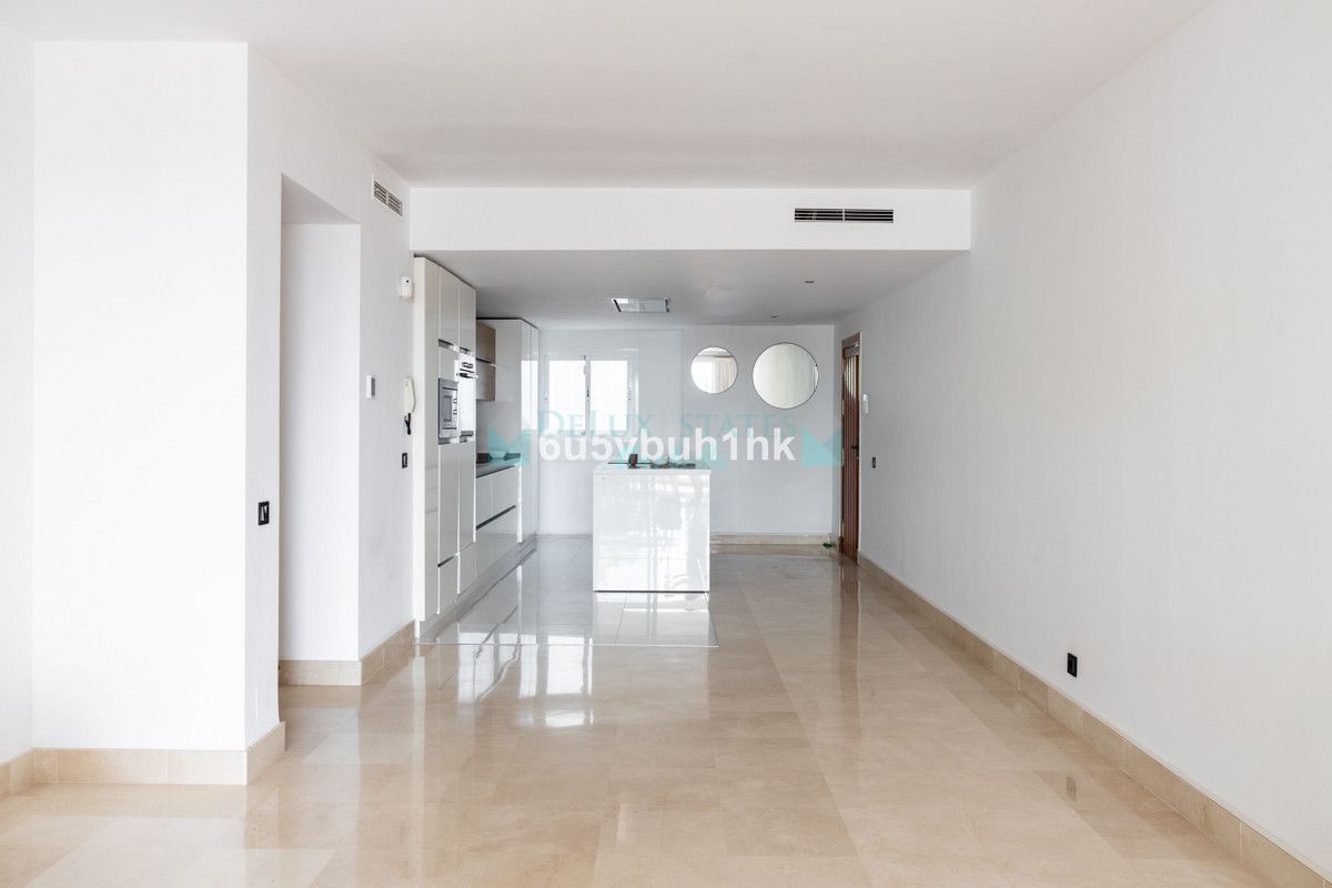 Ground Floor Apartment for sale in Aloha, Nueva Andalucia