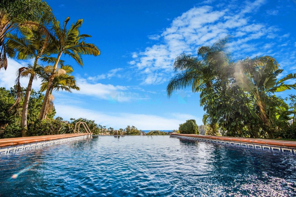 Villa en venta en La Quinta, Benahavis