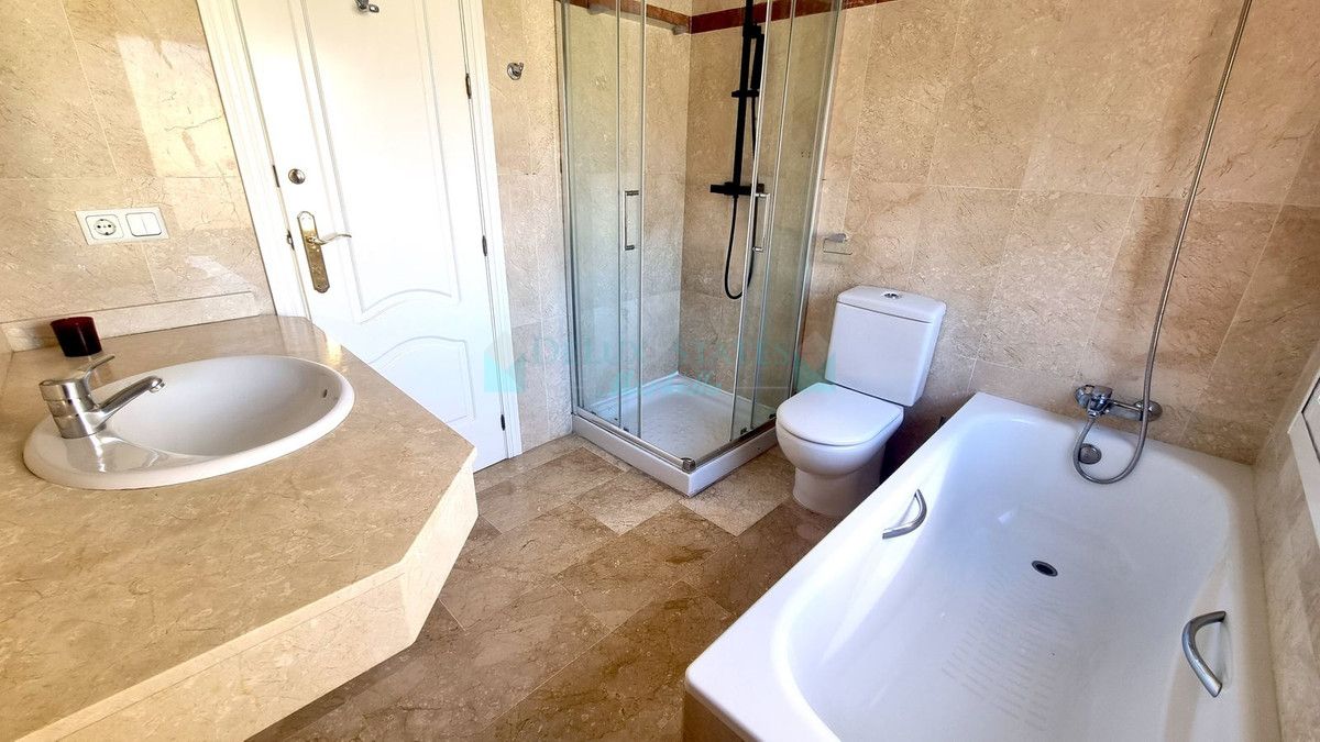 Adosado en venta en Nueva Andalucia