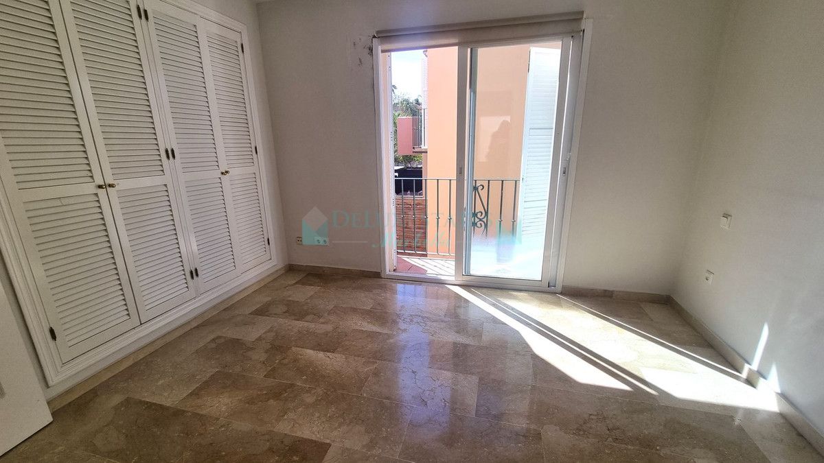 Adosado en venta en Nueva Andalucia