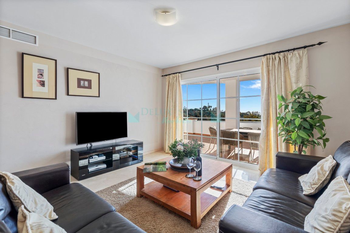 Apartment for sale in Benahavis