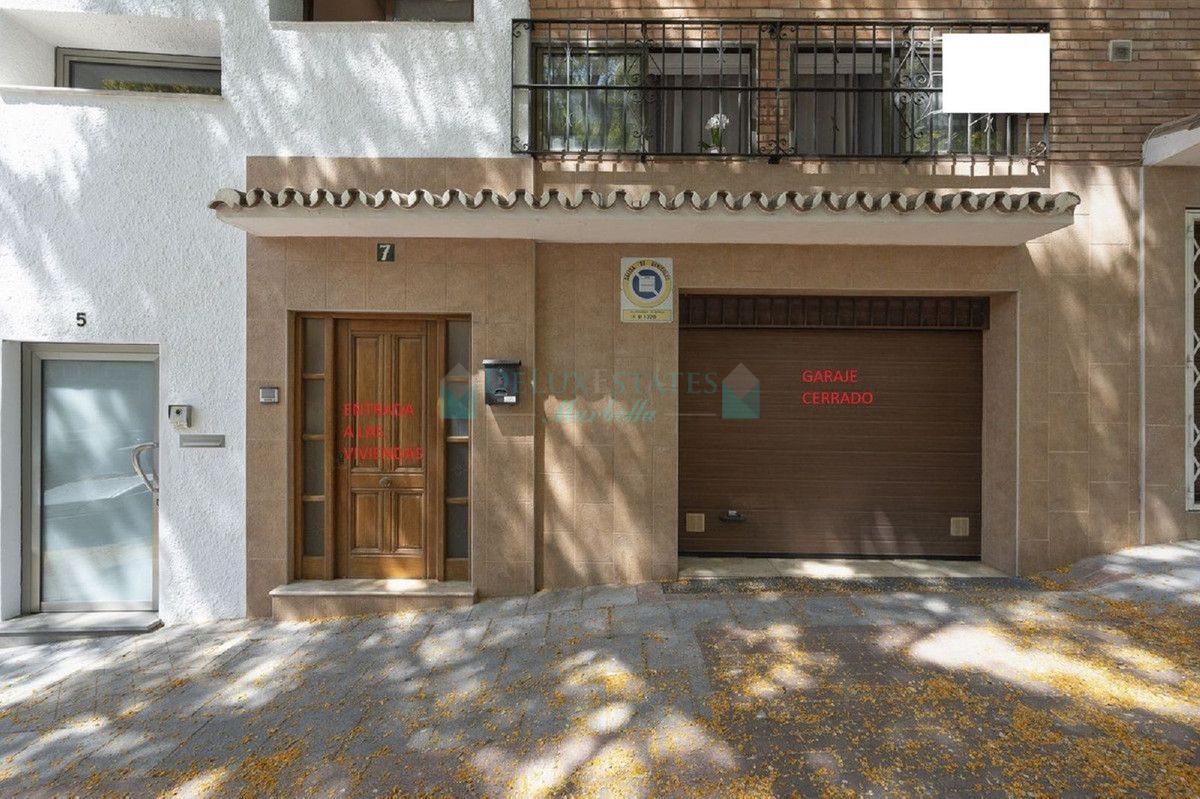 Adosado en venta en Marbella