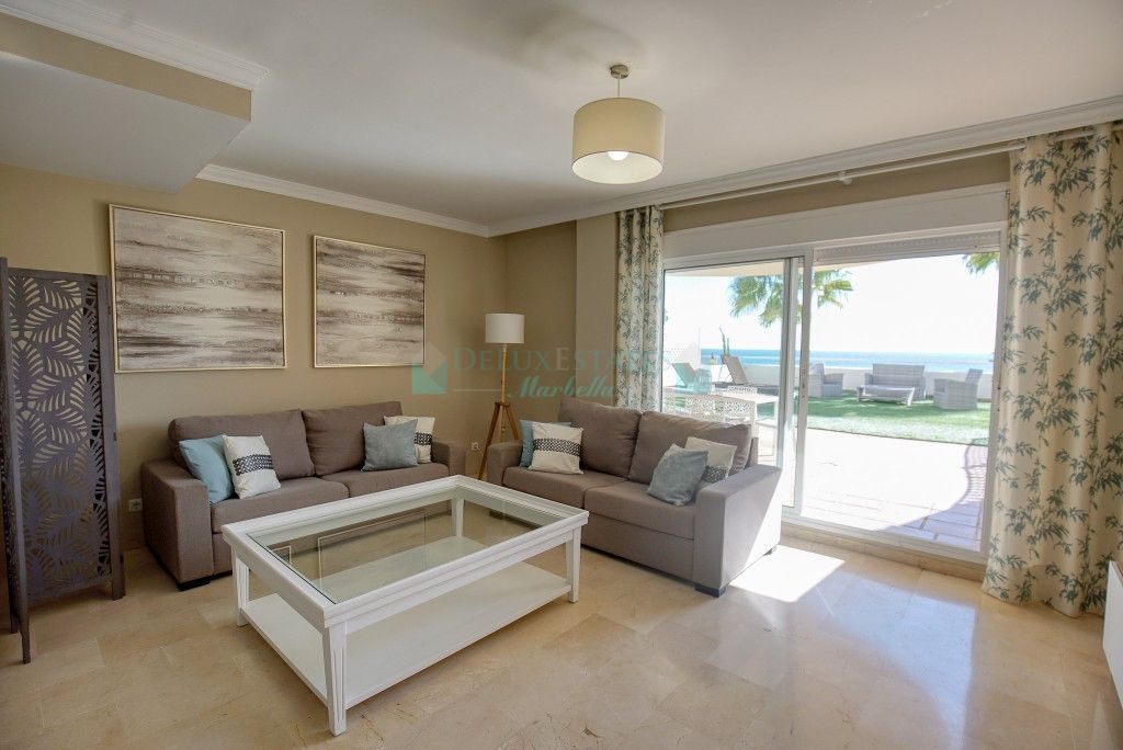 Apartamento en venta en Estepona