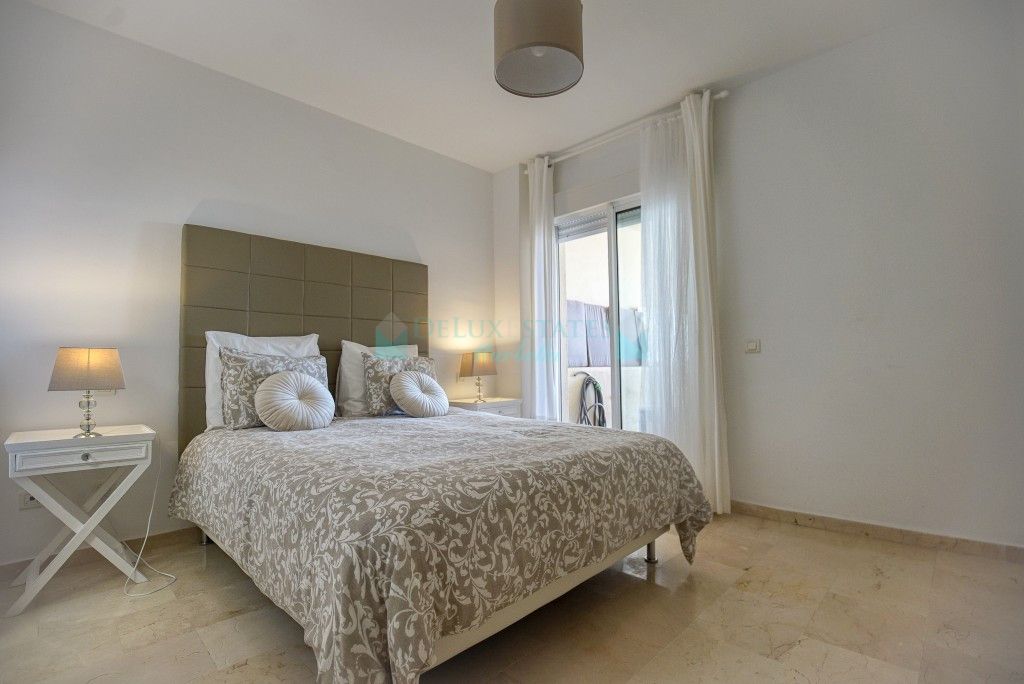 Apartamento en venta en Estepona