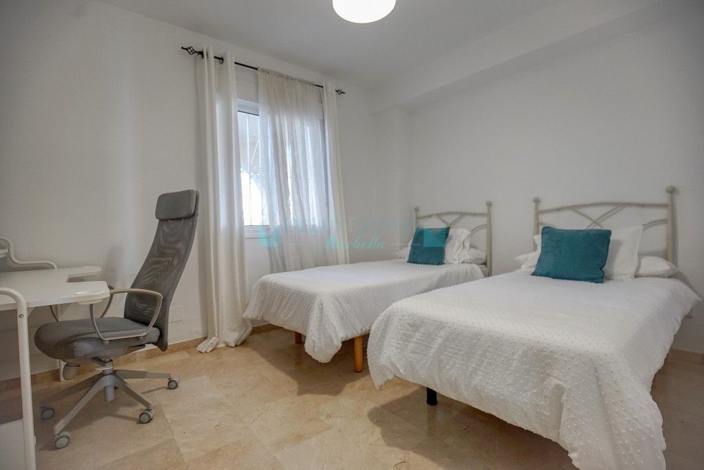 Apartamento en venta en Estepona