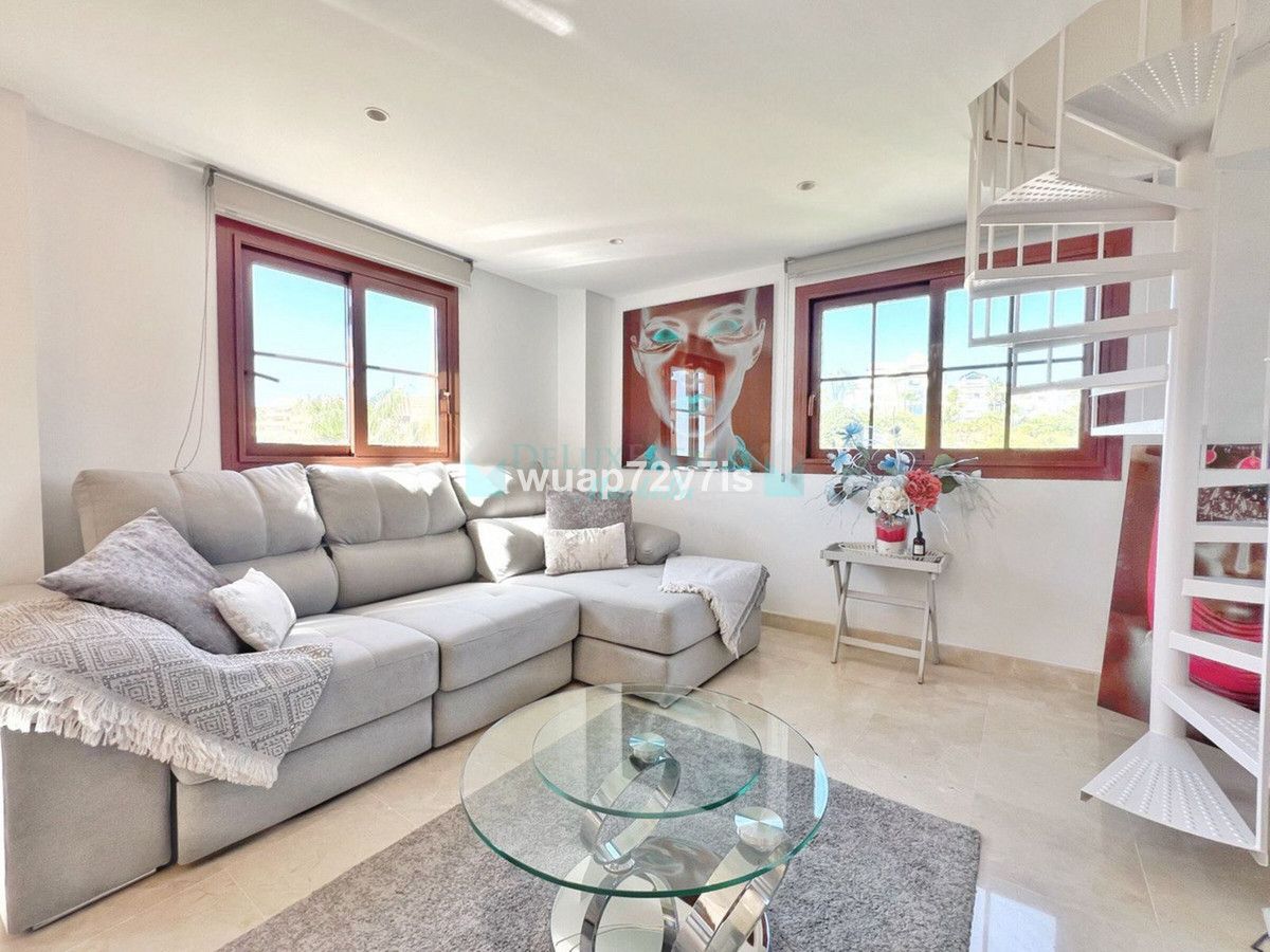 Ático en venta en Benahavis