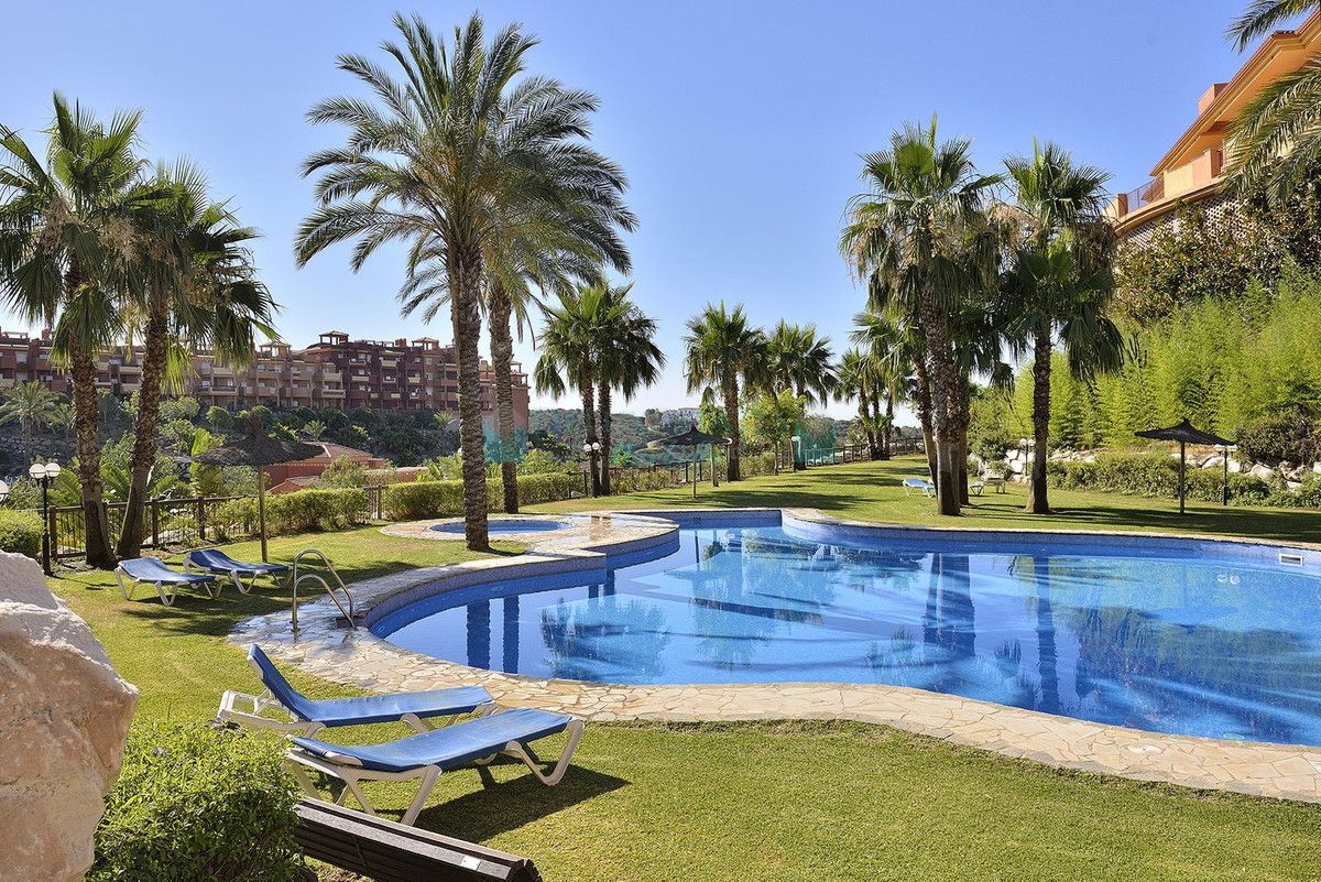 Apartment for sale in La Reserva de Marbella, Marbella East