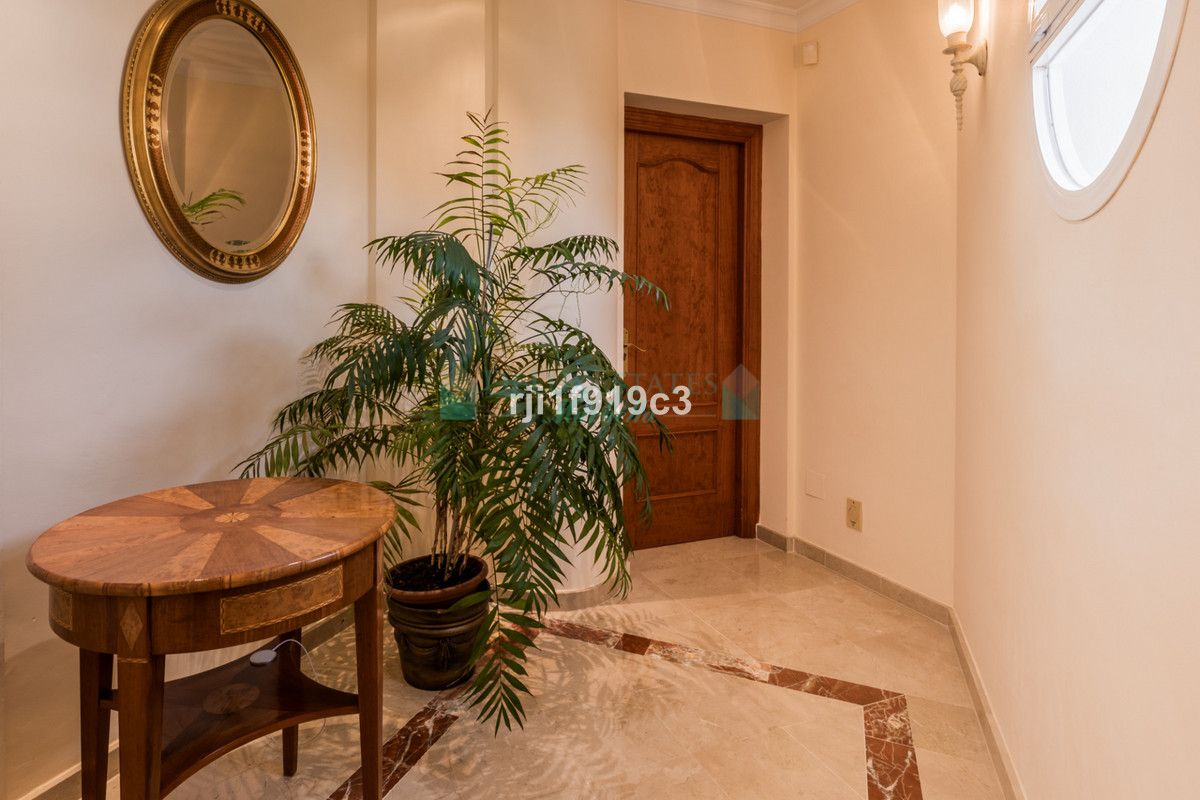 Villa for sale in Elviria, Marbella East