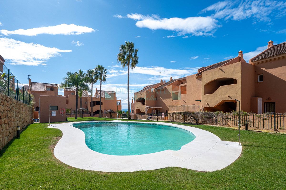 Apartamento en venta en Elviria, Marbella Este