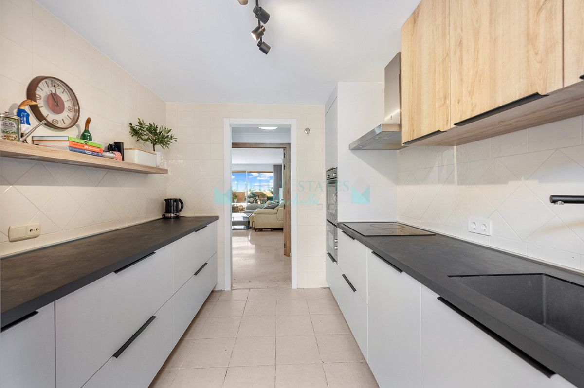 Apartamento en venta en Elviria, Marbella Este