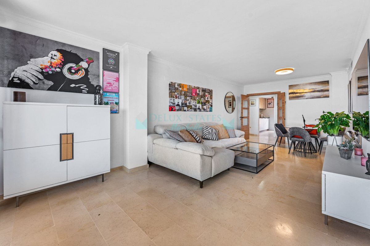 Apartamento en venta en Elviria, Marbella Este