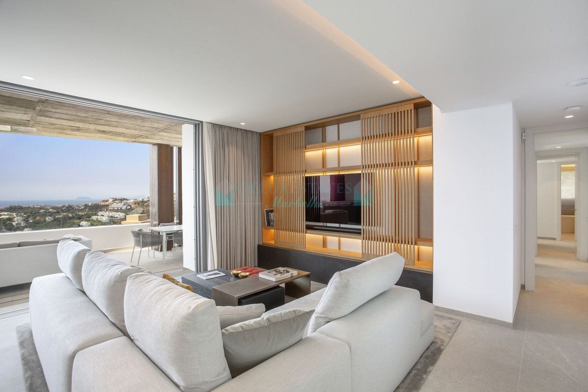 Penthouse for sale in La Quinta, Benahavis