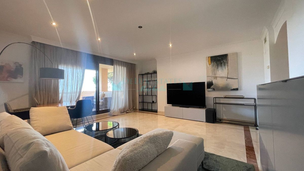 Apartment for rent in Benahavis