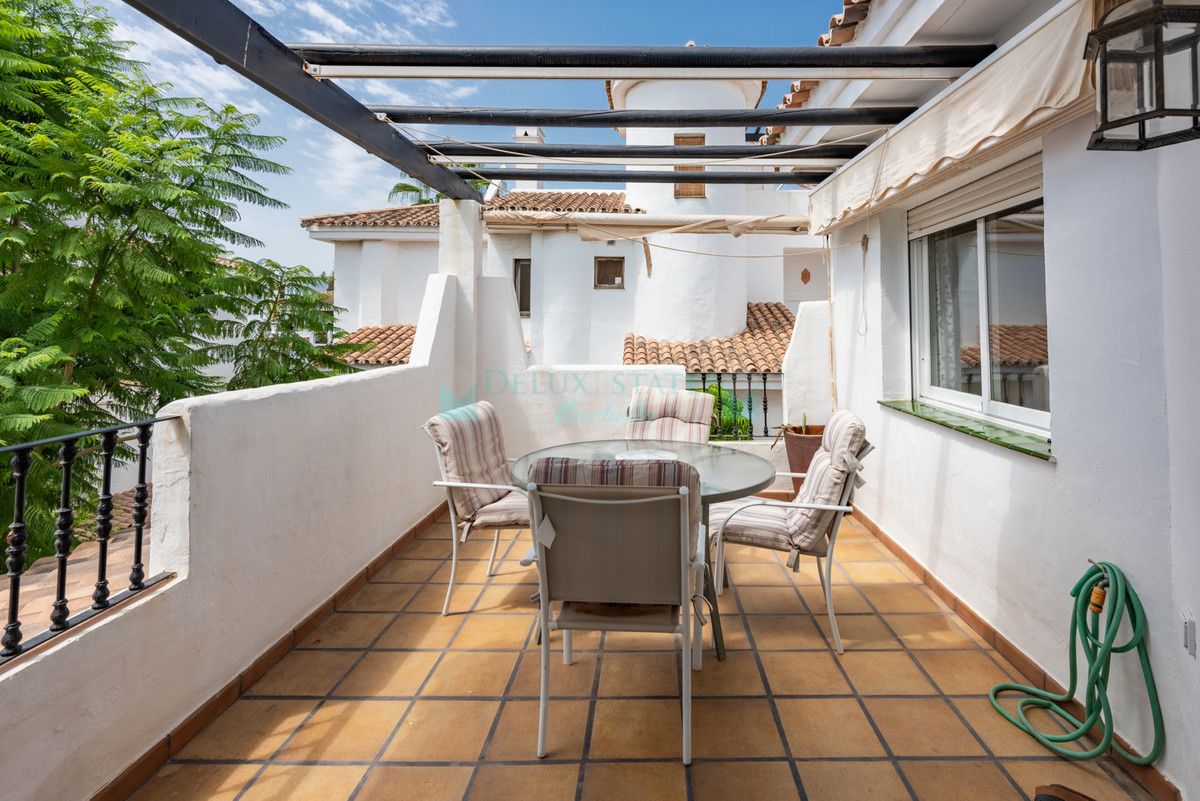 Penthouse for sale in Nueva Andalucia