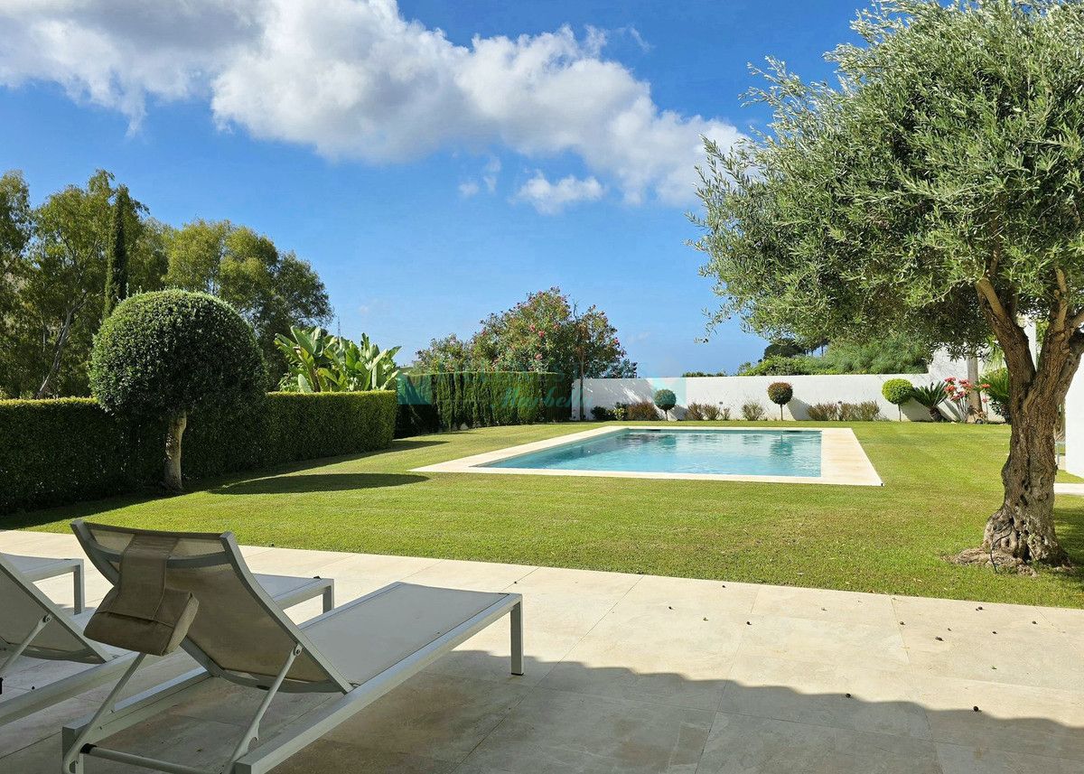 Villa for sale in Elviria, Marbella East