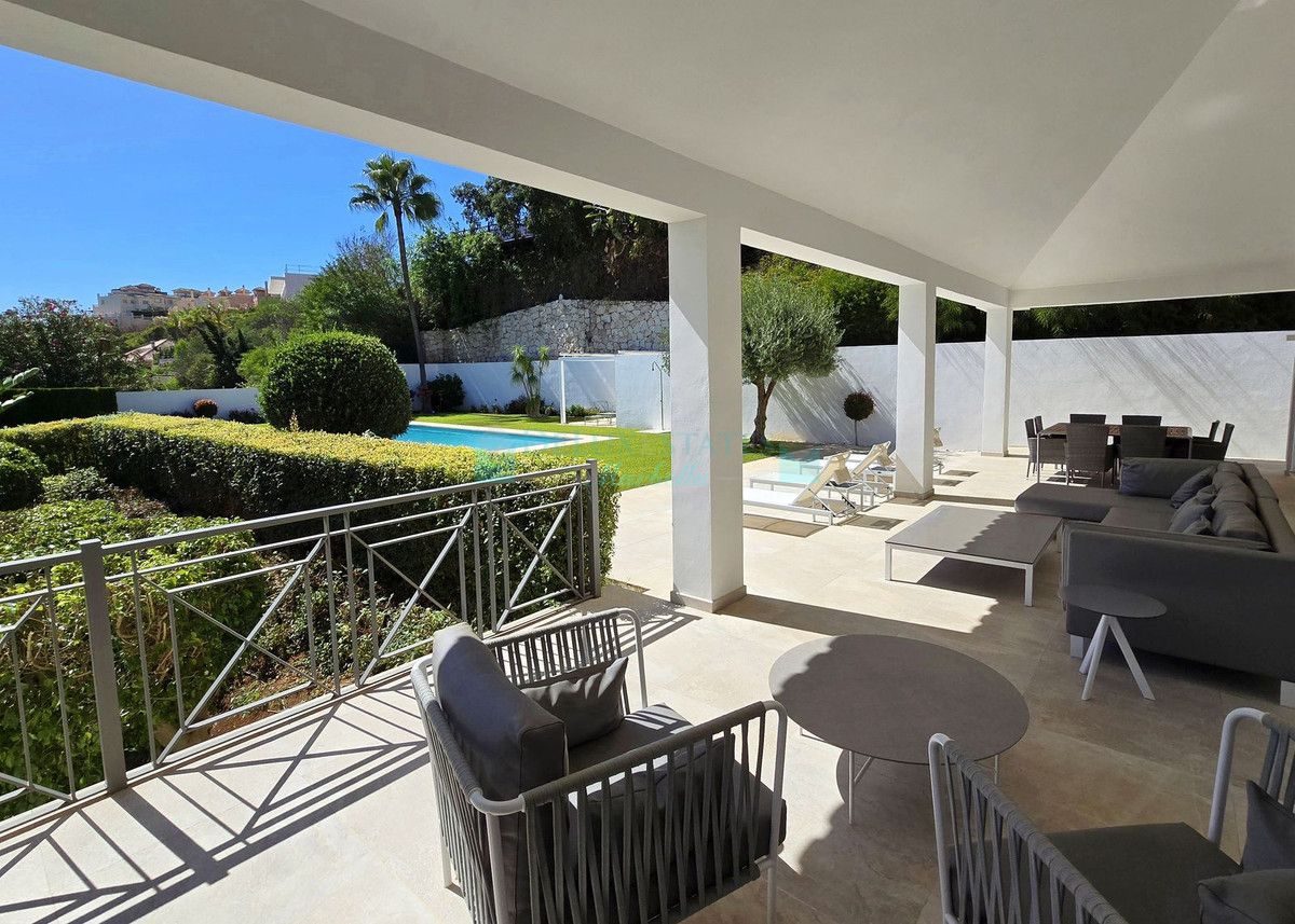 Villa for sale in Elviria, Marbella East