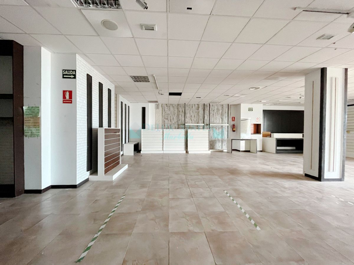 Shopping Centre for rent in Estepona