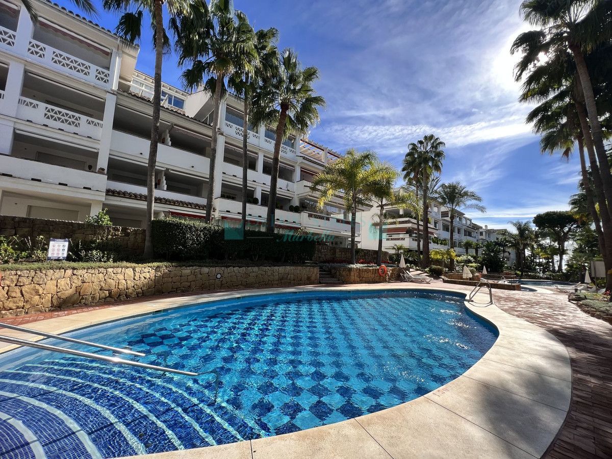 Ground Floor Apartment for sale in Marbella Golden Mile