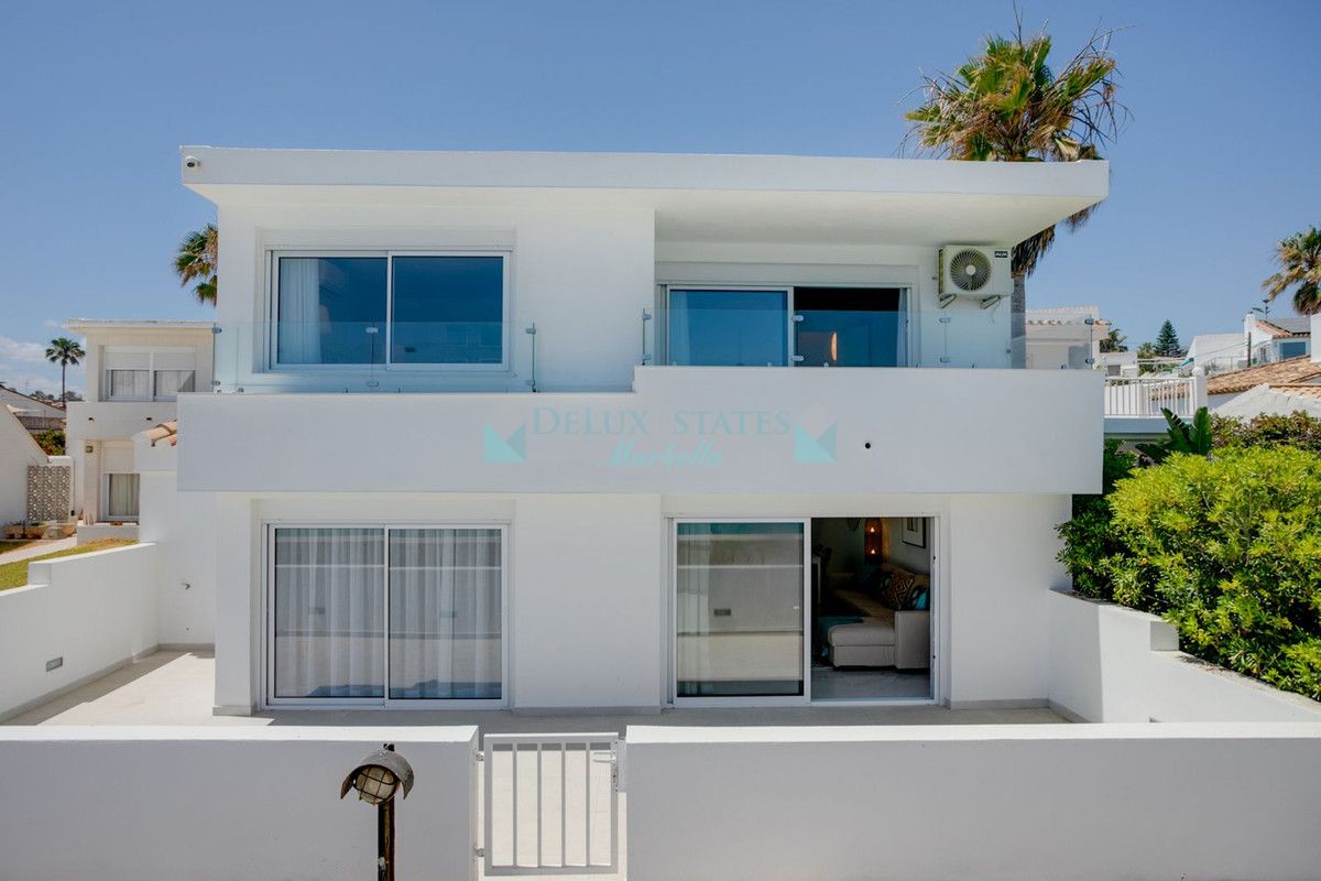 Villa en venta en Estepona