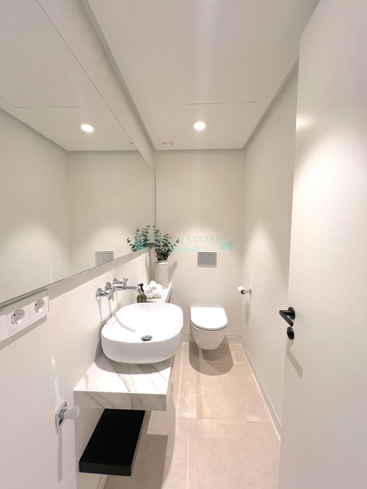 Ground Floor Apartment for sale in Marbella Golden Mile