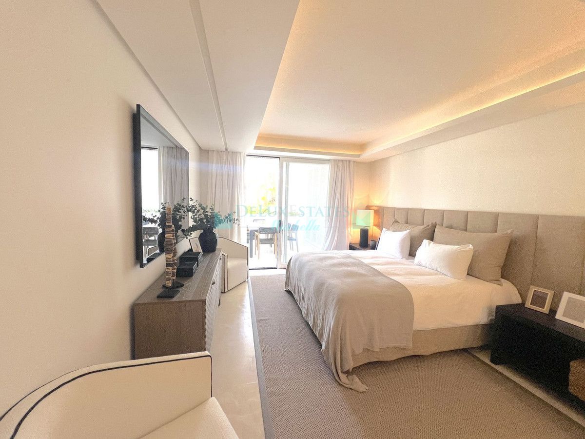 Ground Floor Apartment for sale in Marbella Golden Mile