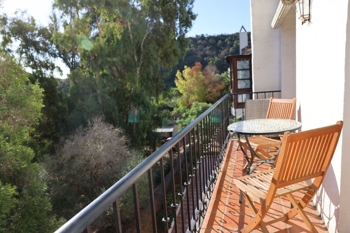 Penthouse for sale in Benahavis