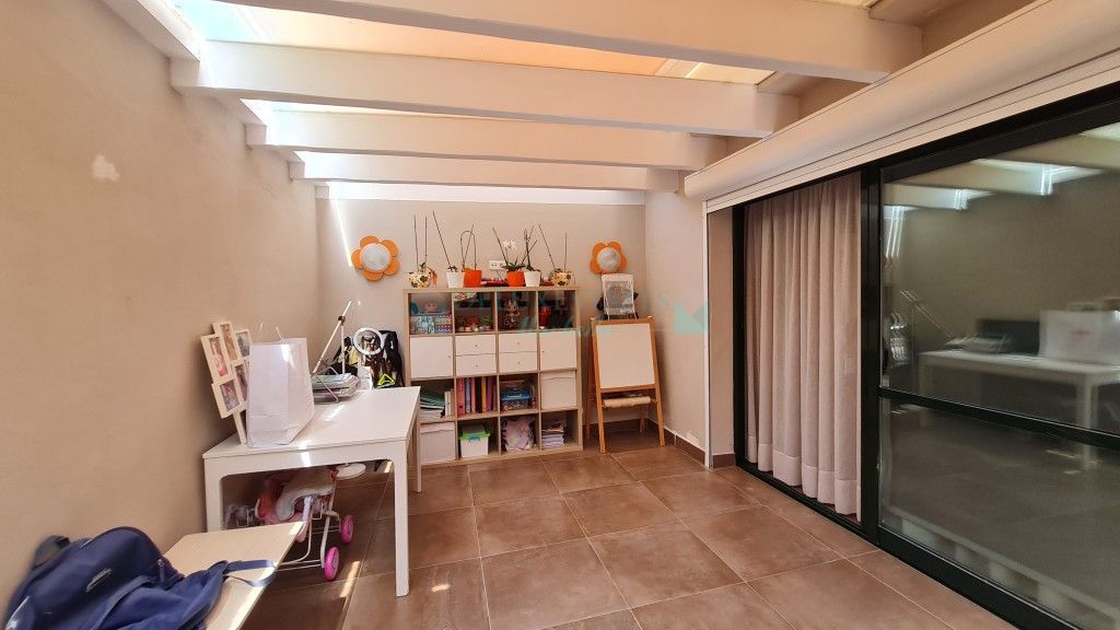 Town House for sale in Estepona