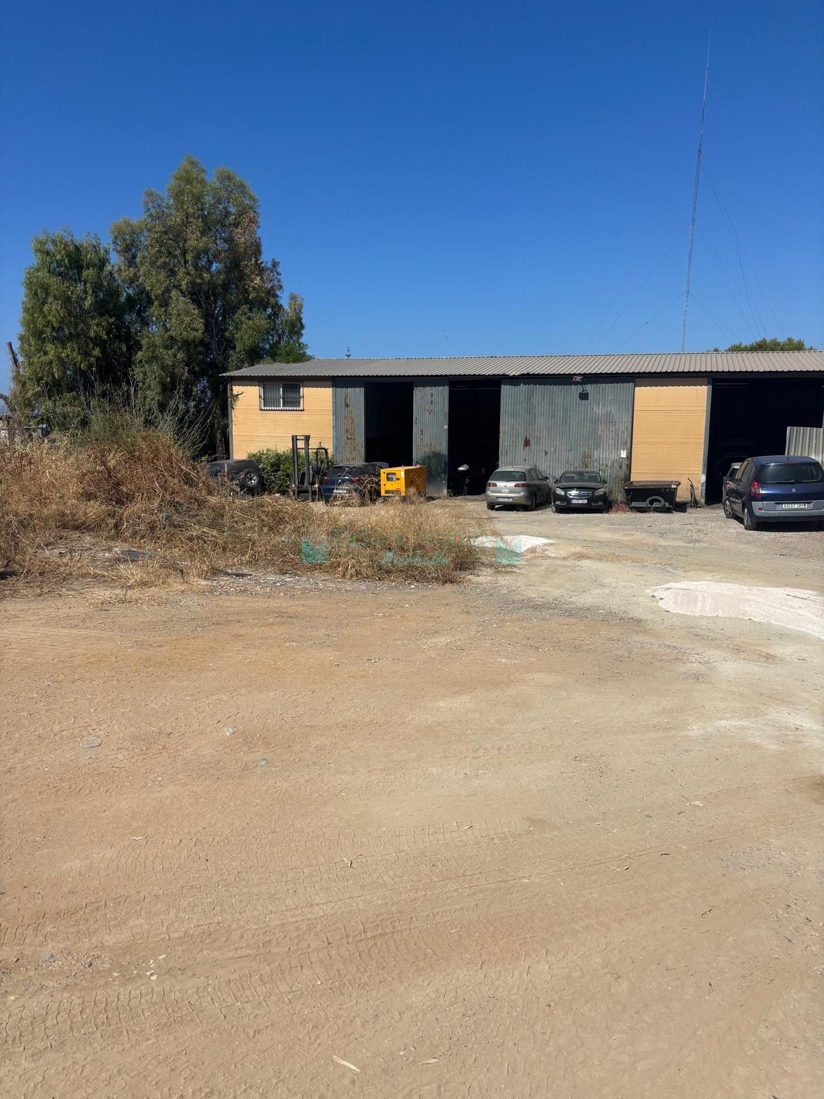 Parcela Industrial en venta en Marbella