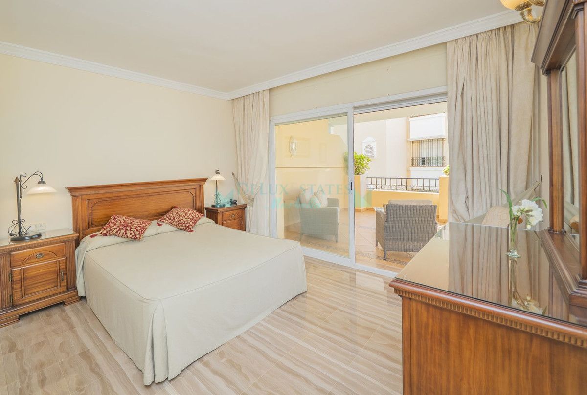 Apartment for sale in Elviria, Marbella East