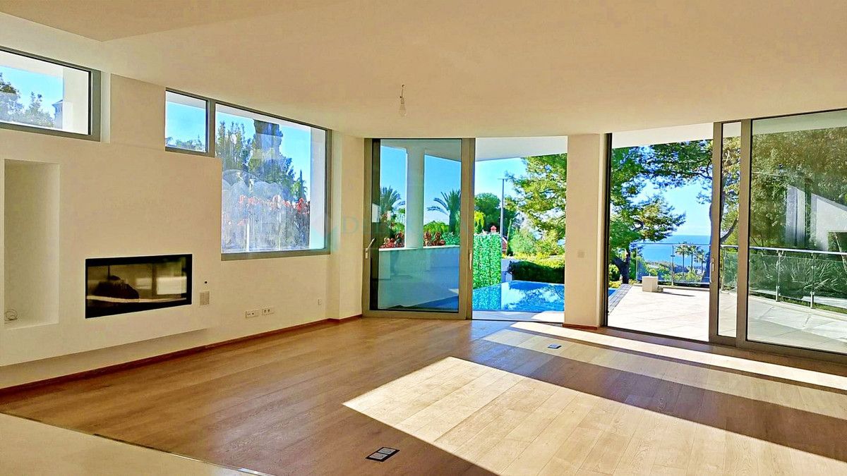 Semi Detached Villa for sale in Sierra Blanca, Marbella Golden Mile