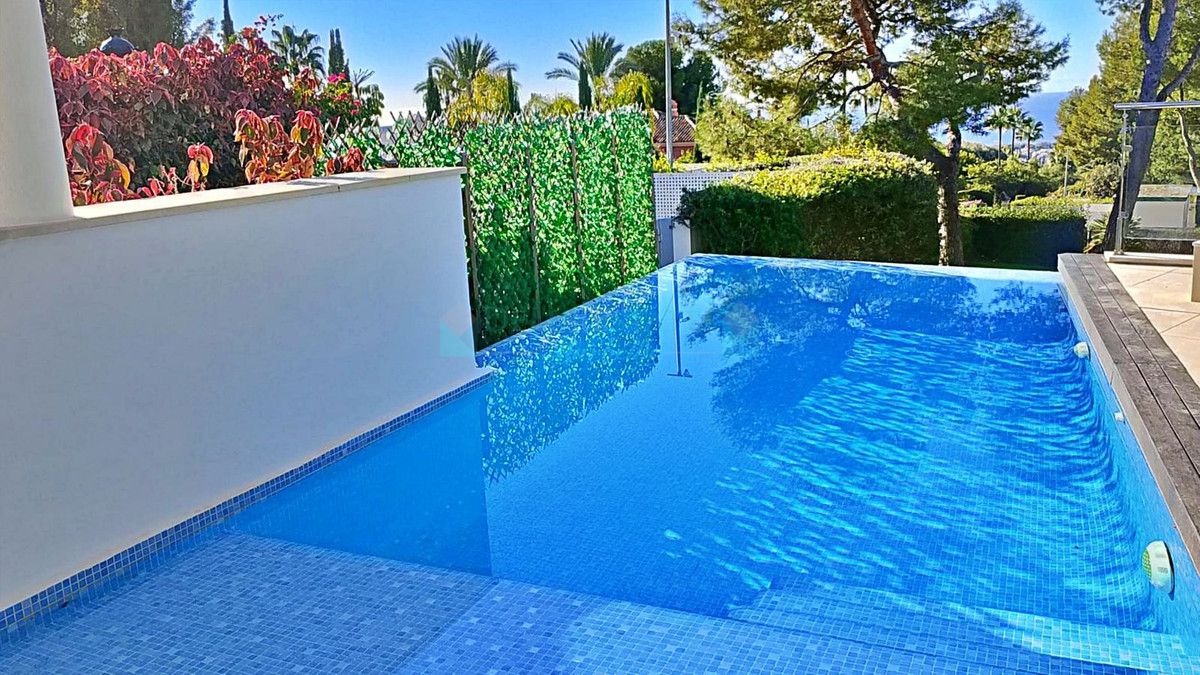 Semi Detached Villa for sale in Sierra Blanca, Marbella Golden Mile