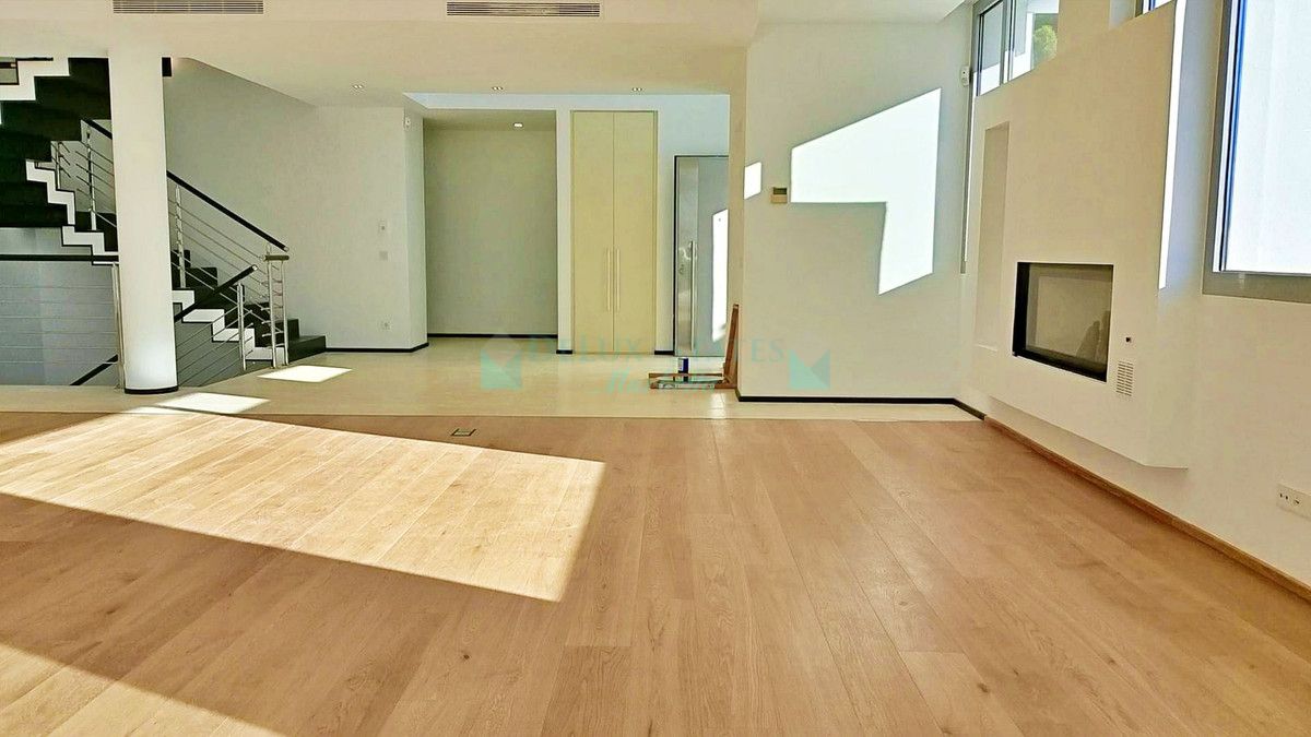 Semi Detached Villa for sale in Sierra Blanca, Marbella Golden Mile