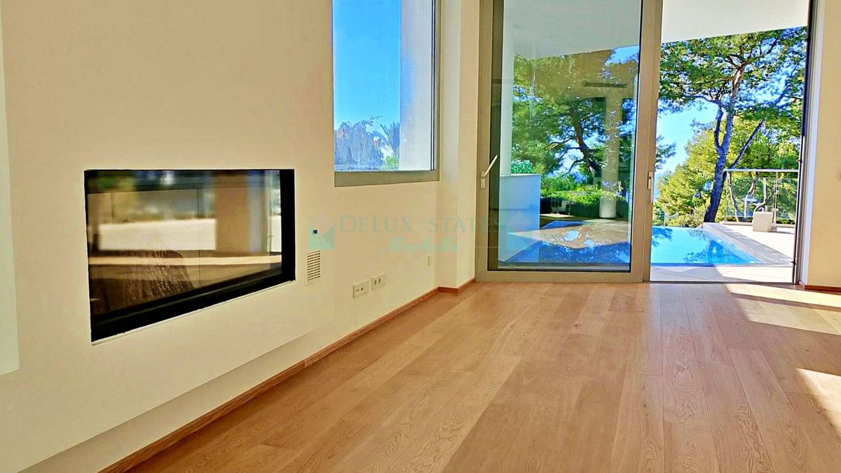 Semi Detached Villa for sale in Sierra Blanca, Marbella Golden Mile