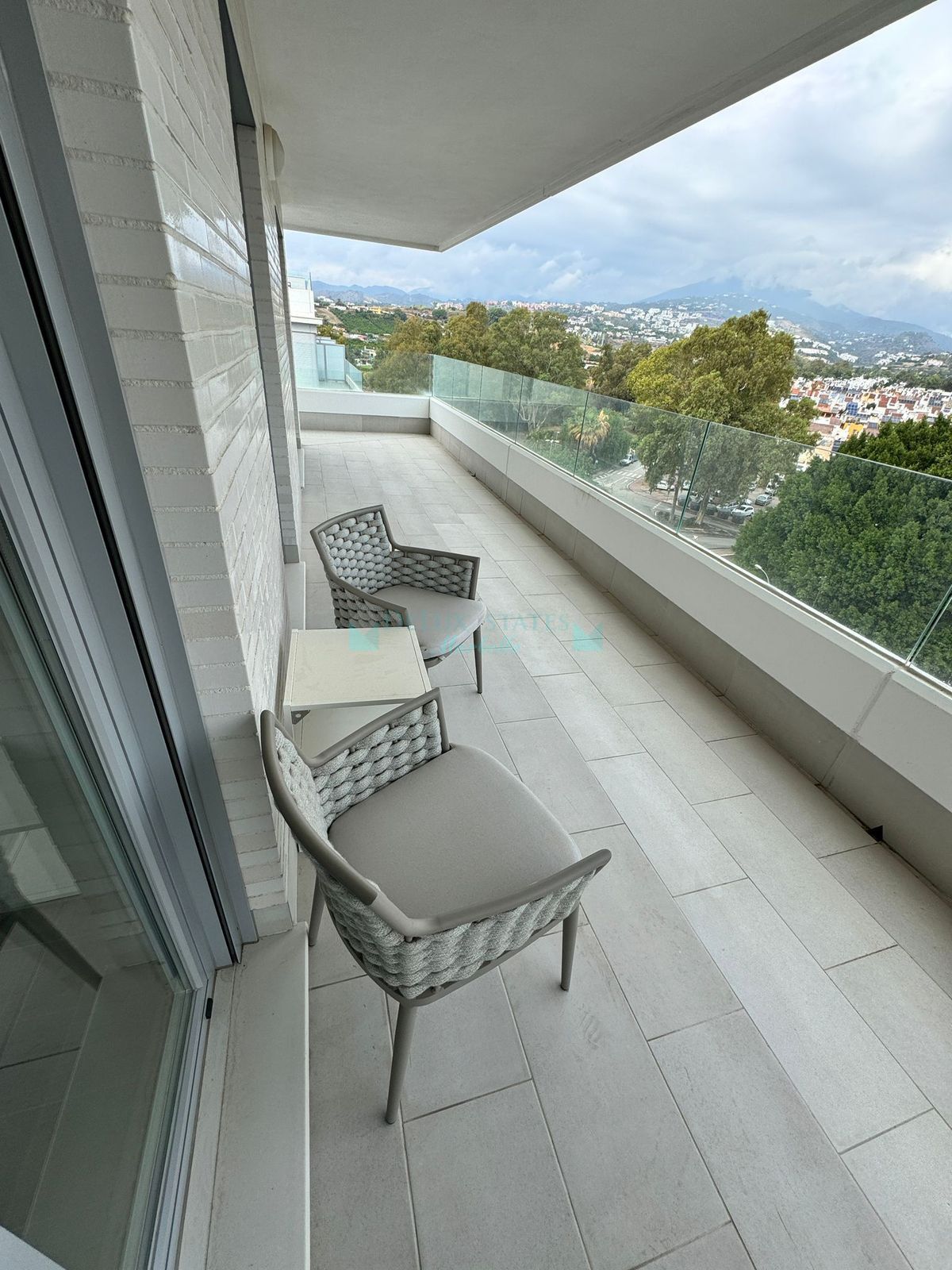 Penthouse for sale in Nueva Andalucia