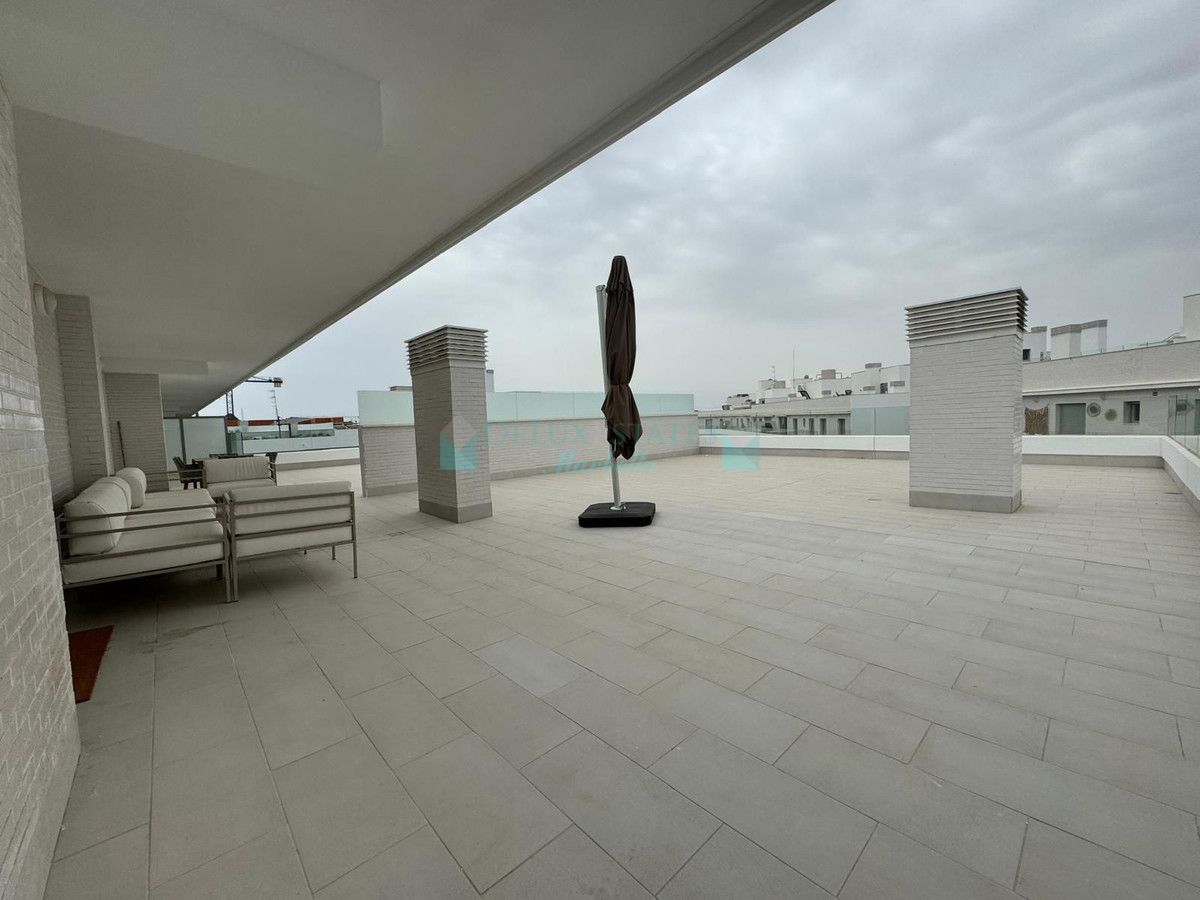 Penthouse for sale in Nueva Andalucia