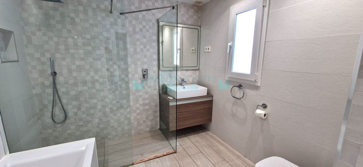 Ground Floor Apartment for rent in Marbella - Puerto Banus