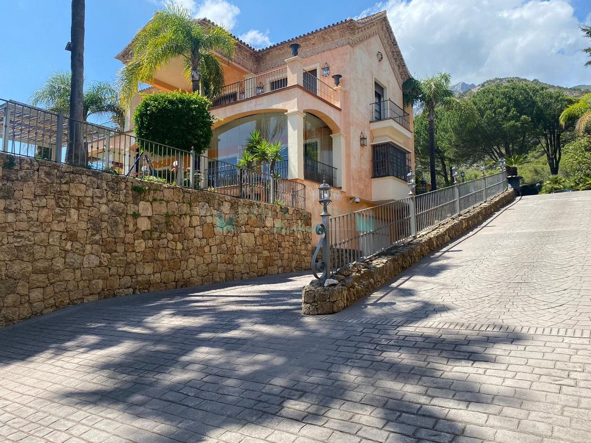 Villa for sale in Sierra Blanca, Marbella Golden Mile